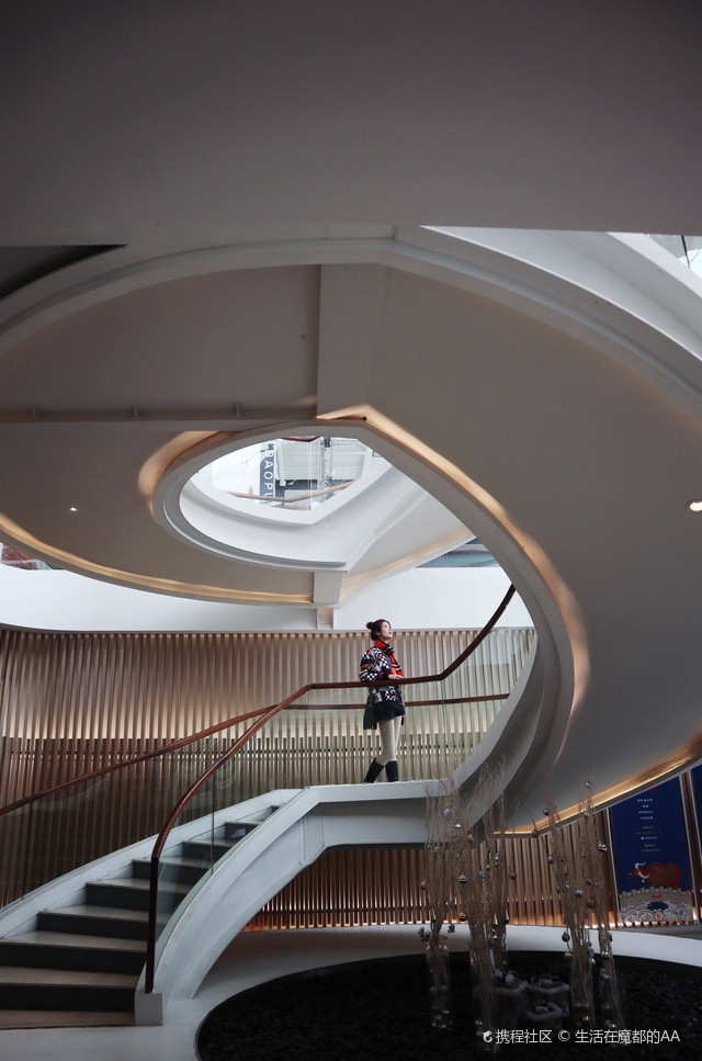 99 上海 北 外滩 抱朴美术馆:抱朴守拙,行稳致远99古人告诉