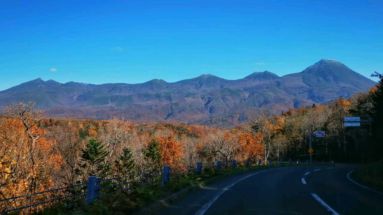 深秋，来跟着我们自驾，一起横穿，世界遗产“ 知床半岛·北海道  ”！