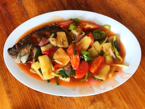 三角街一家文昌鸡饭店