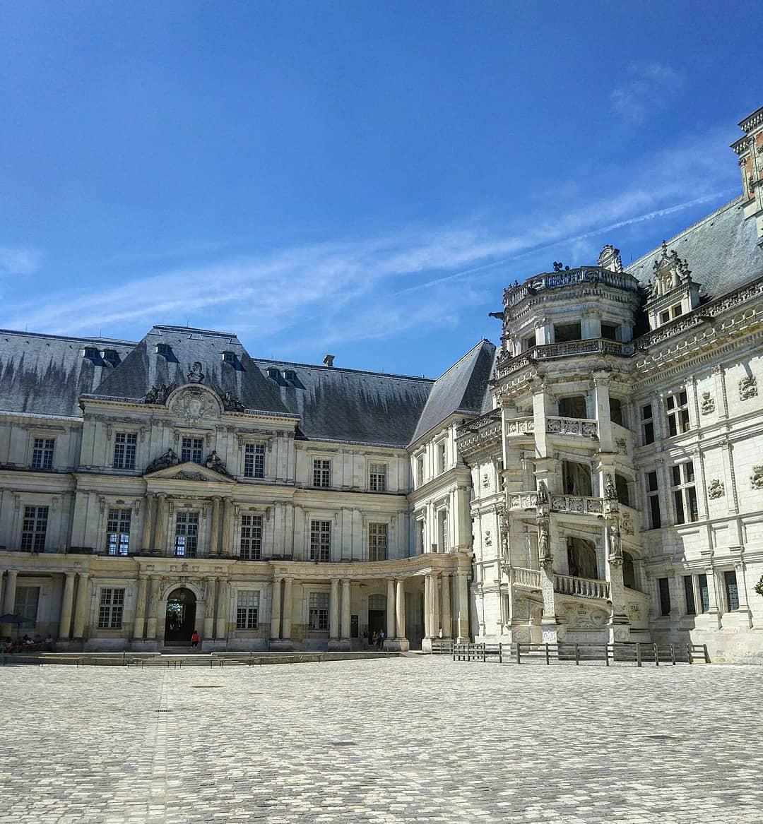 漫步法兰西皇城，Chateau de Blois（布卢瓦城堡）的魅力  在布卢瓦城堡你会看到你认得光