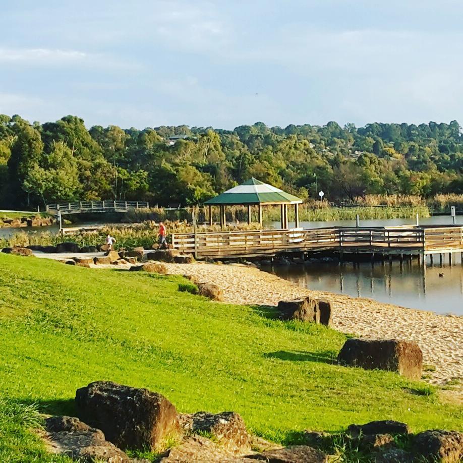 土澳郊区的一块宁静宝地——Lillydale Lake  当澳洲逐渐走入大众的旅游选择之地时，大家能