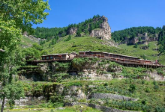 悬空村景点图片