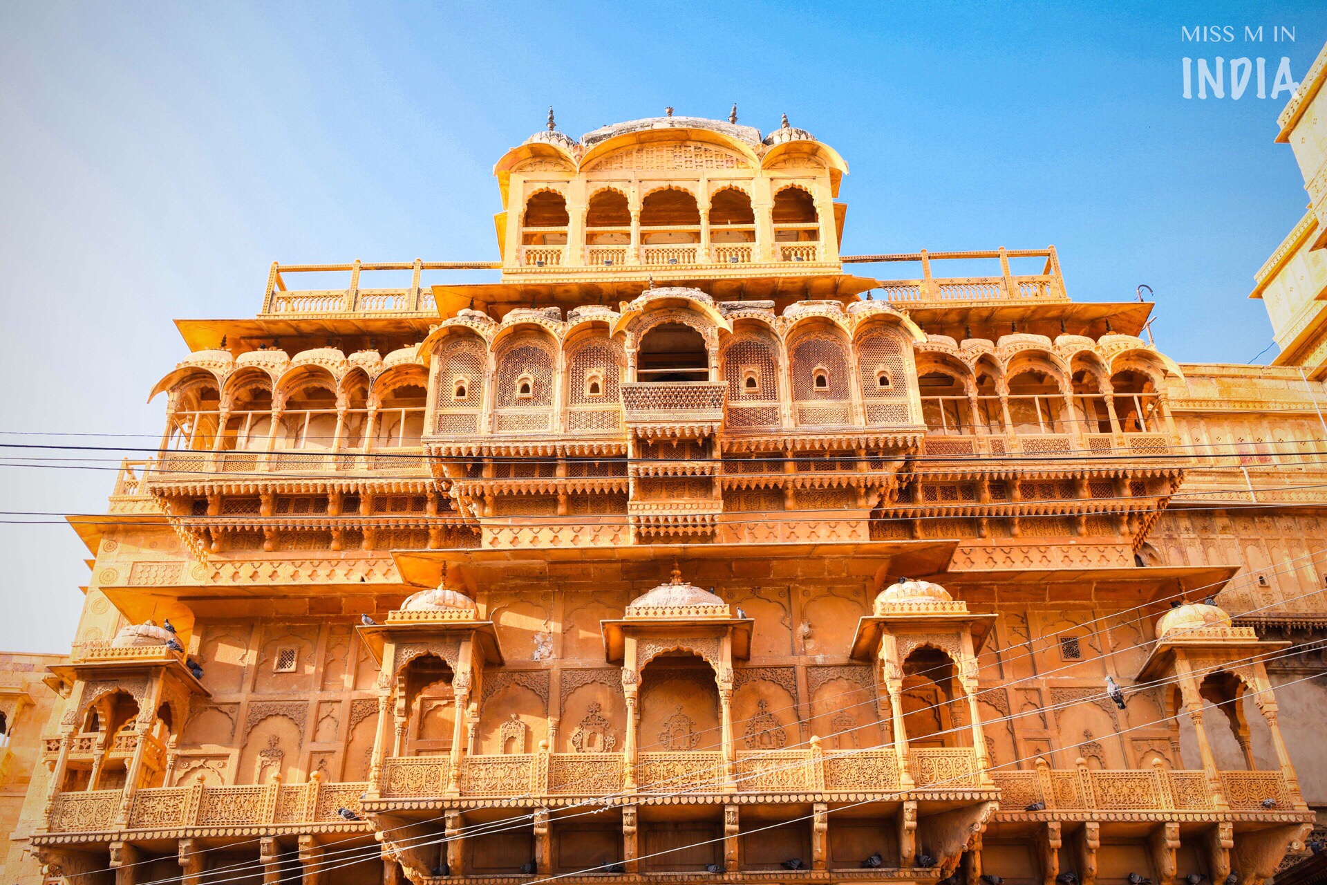 🇮🇳印度金城杰伊瑟尔梅尔 | 沙漠边缘的城堡 🌟【杰伊瑟尔梅尔城堡】 被誉为“金色之城”的杰伊瑟尔梅