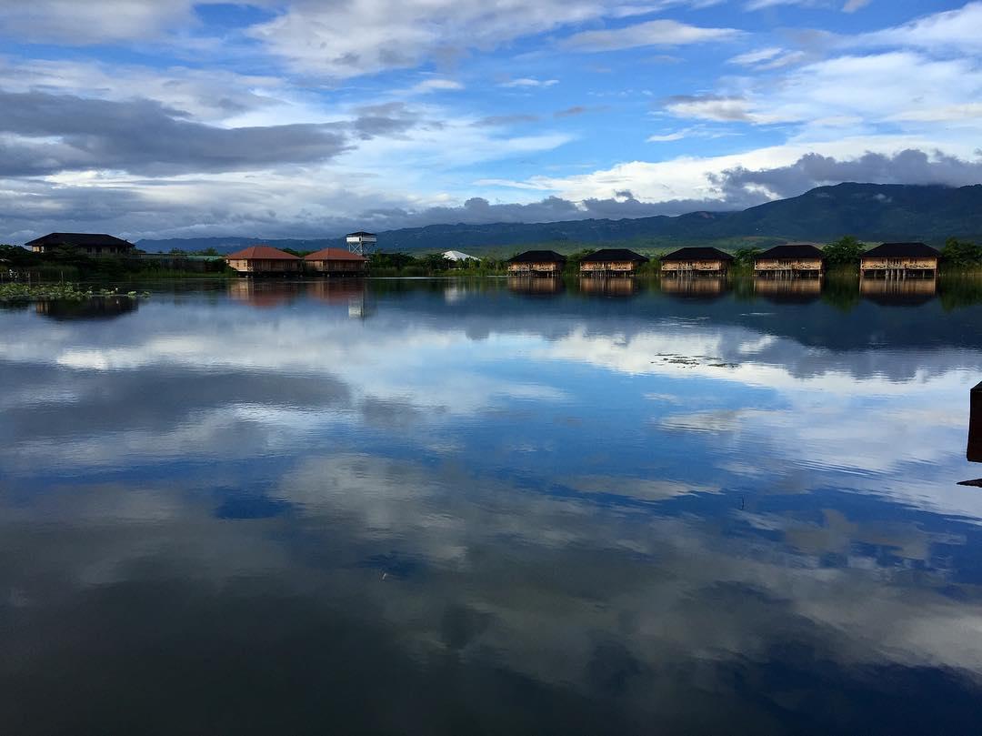 越南民族特色满格的热带风情湖泊，快带上你的相机去拍照吧！  这个湖泊，绝对是人间仙境，但是却又充满着