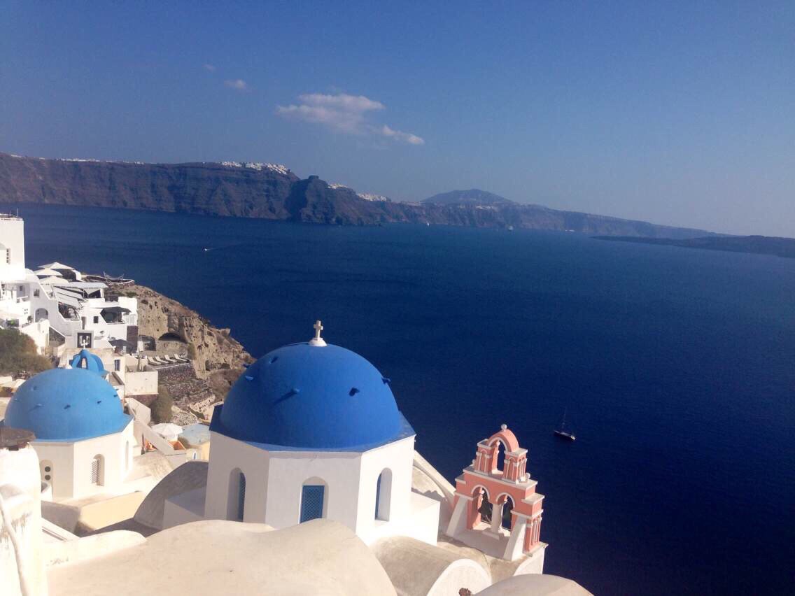 希腊圣托里尼岛—蓝白色的天堂