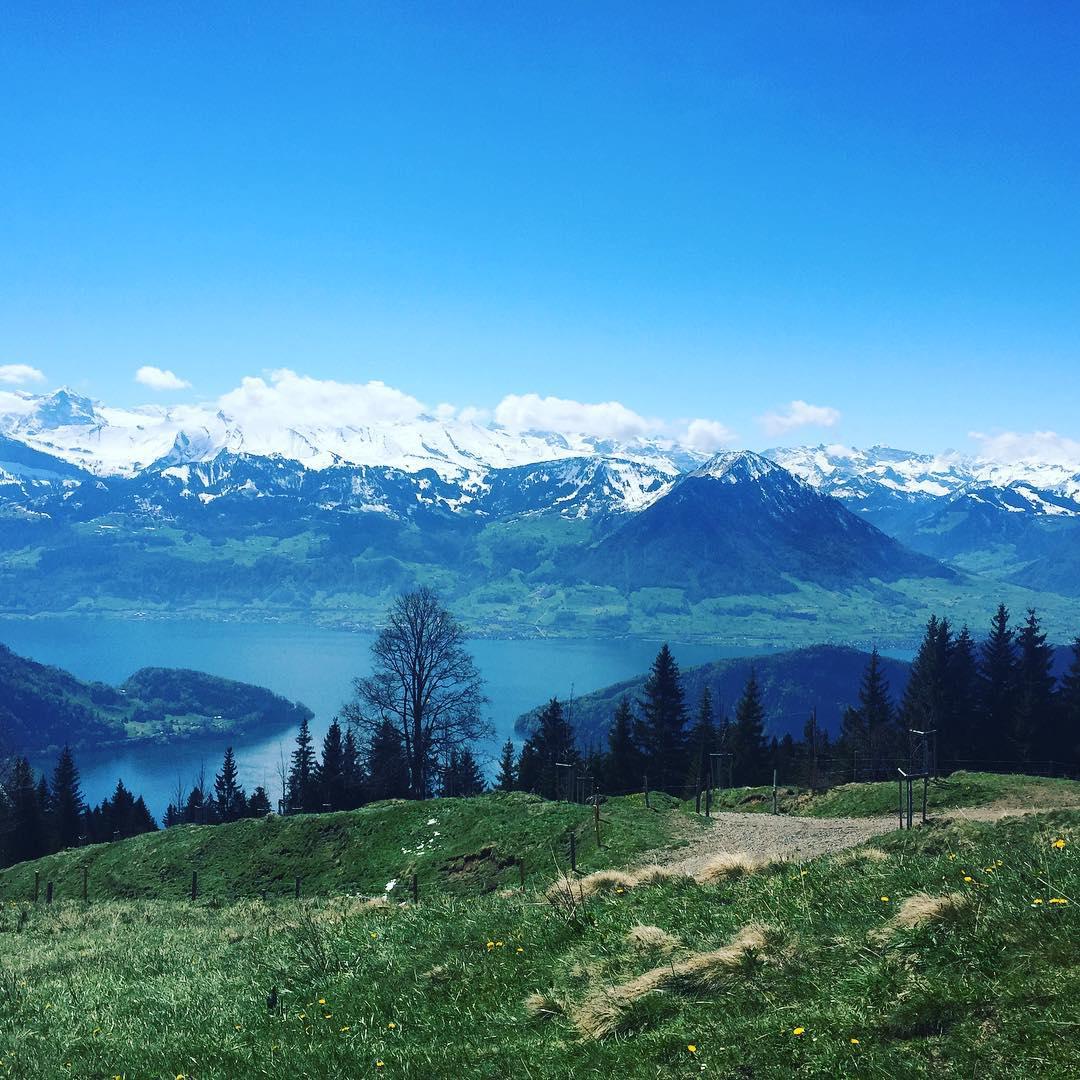为了一座山来到瑞士，只为看它的迷人风光  【阿尔卑斯皇后—— 瑞吉山 】 都说瑞士有许多名山，在体验