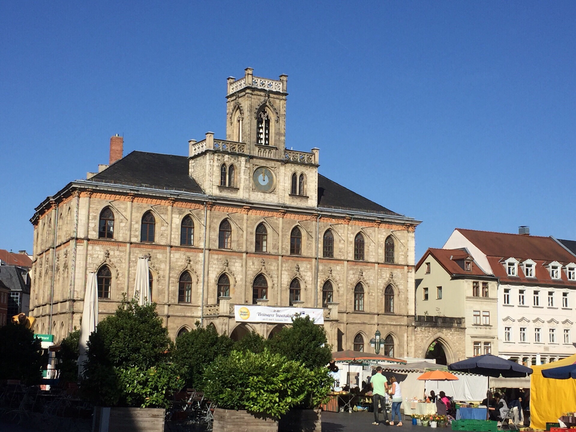 曾是德国的文化中心的魏瑪小鎮 拥有众多的文化古迹 在德意志历史 文化和政治上 具有无可比拟的重要地位