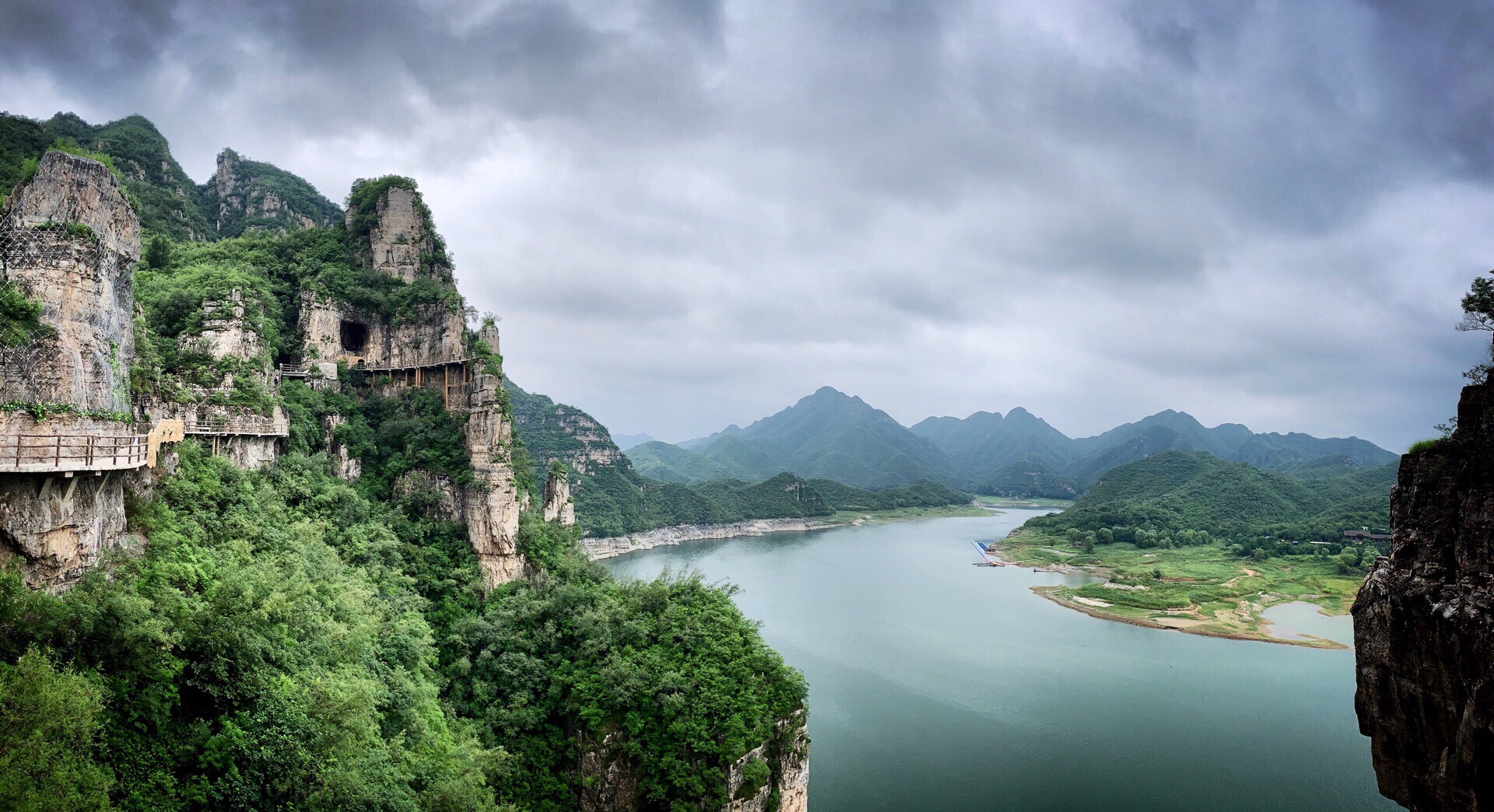 【易县】易水湖 北京周边自驾游好去处 趁这个周末 开车去了趟易水湖和太行古镇 车程大概2个小时 易水