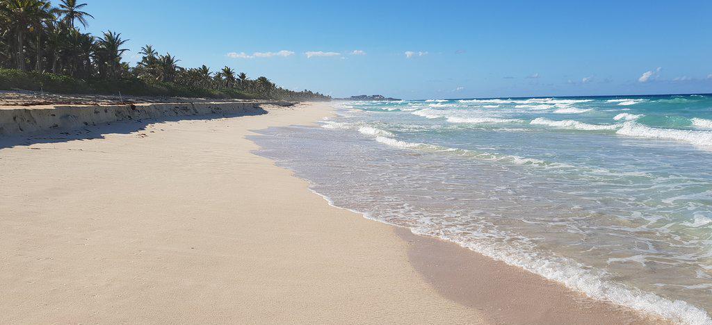 好看而又浪漫的海滩 – 巴瓦罗海滩  在多米尼加共这里有很多漂亮的小岛沙滩，最漂亮的还是要数巴瓦罗海