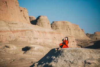 新疆世界魔鬼城一日游【黑油山景区+品质小团+纯玩无购物】【[舒适旅行]1-6人小团，轻松自由出行，给您舒适体验】