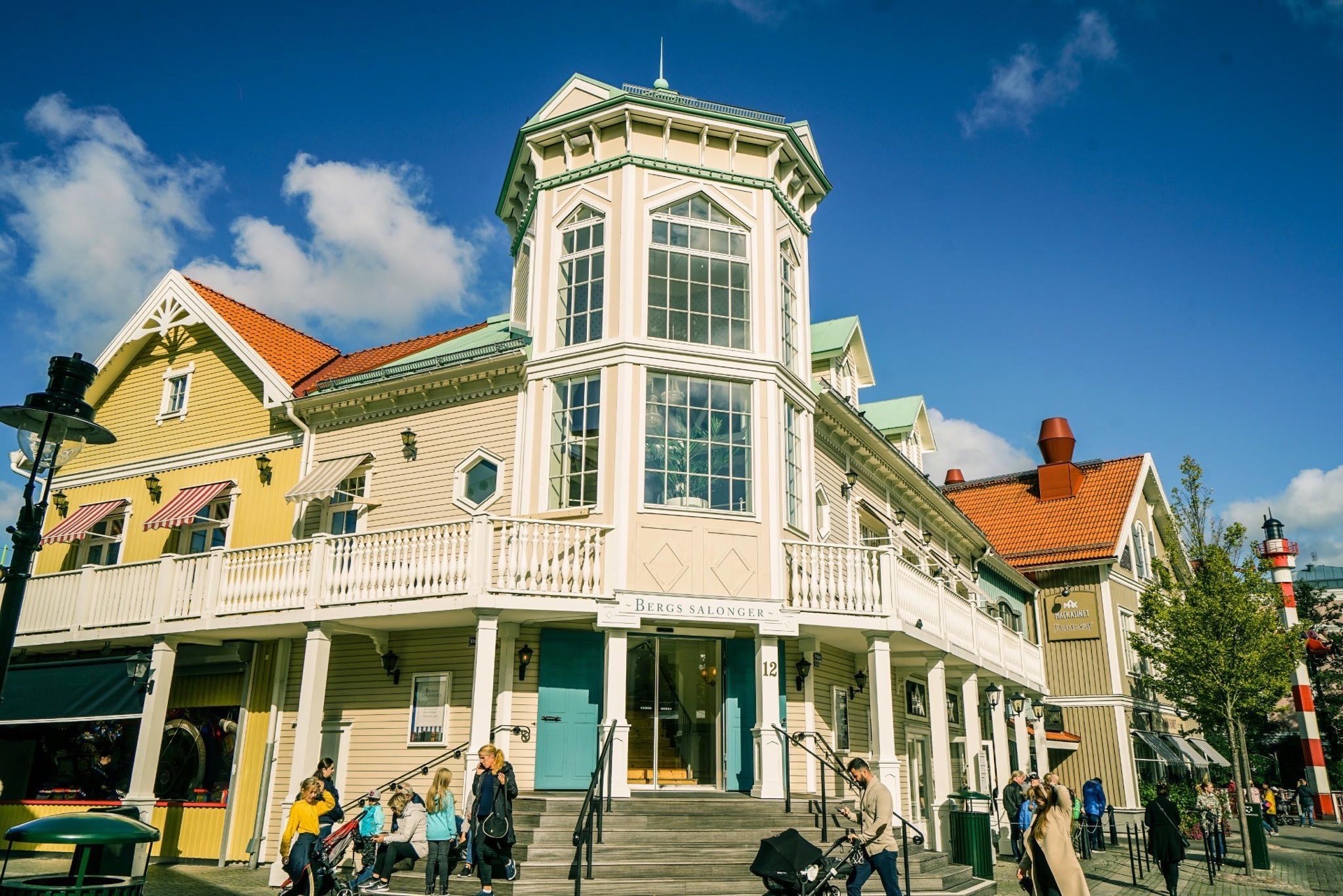 Liseberg Amusement Park Travel Guidebook Must Visit Attractions