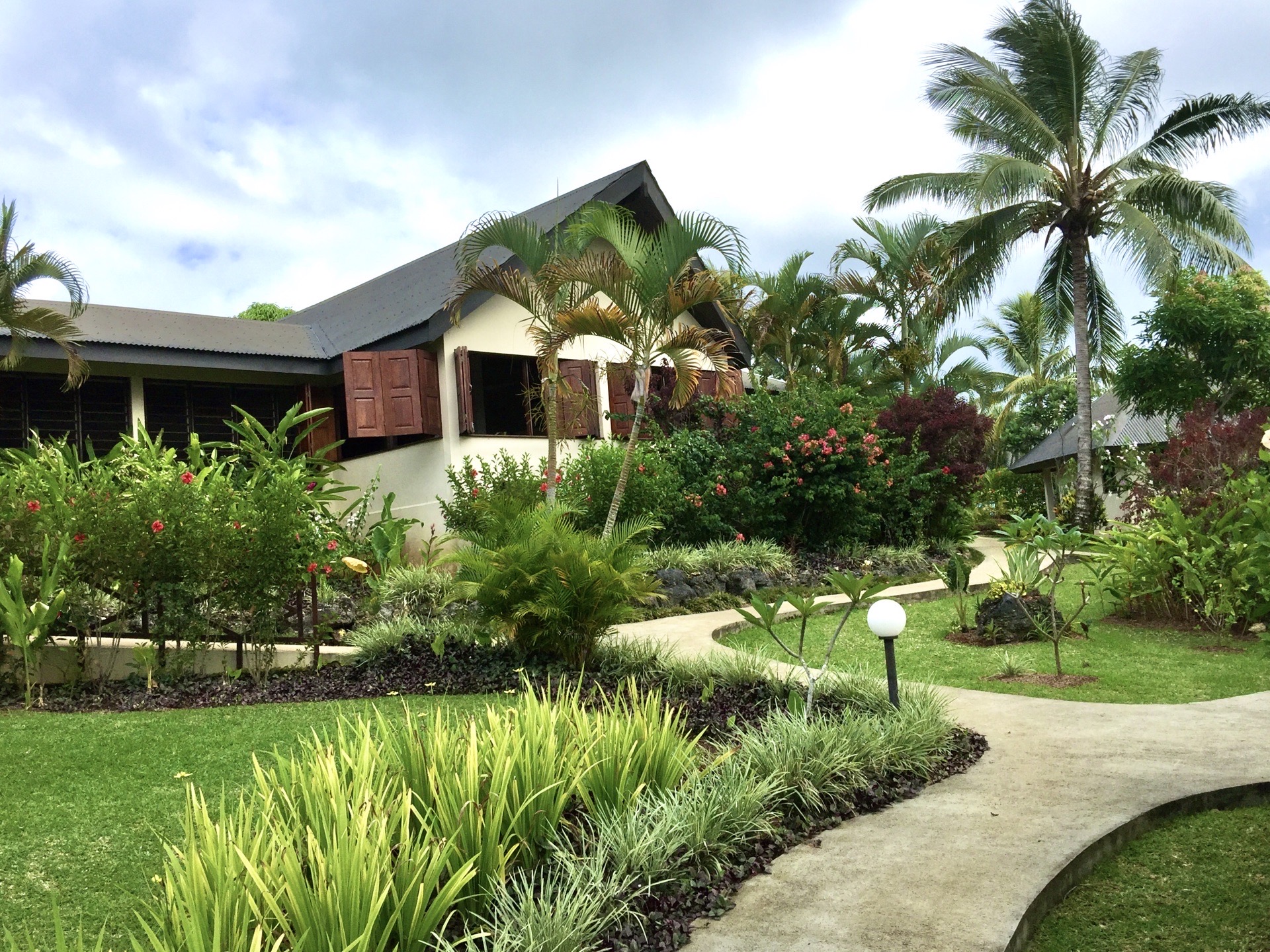 很喜欢这间在瓦努阿图的芒果度假酒店。环境优美，舒适，怡人。是想发呆的好地方。