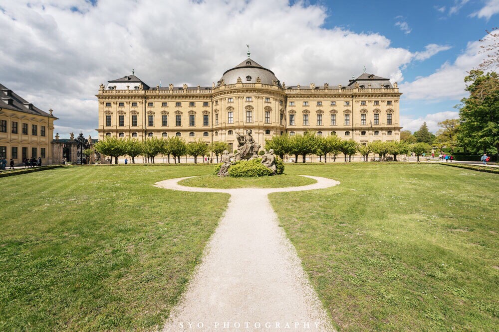 🌼维尔茨堡市区内最吸引游人目光的建筑物莫过于维尔茨堡官邸（Würzburger Residenz），