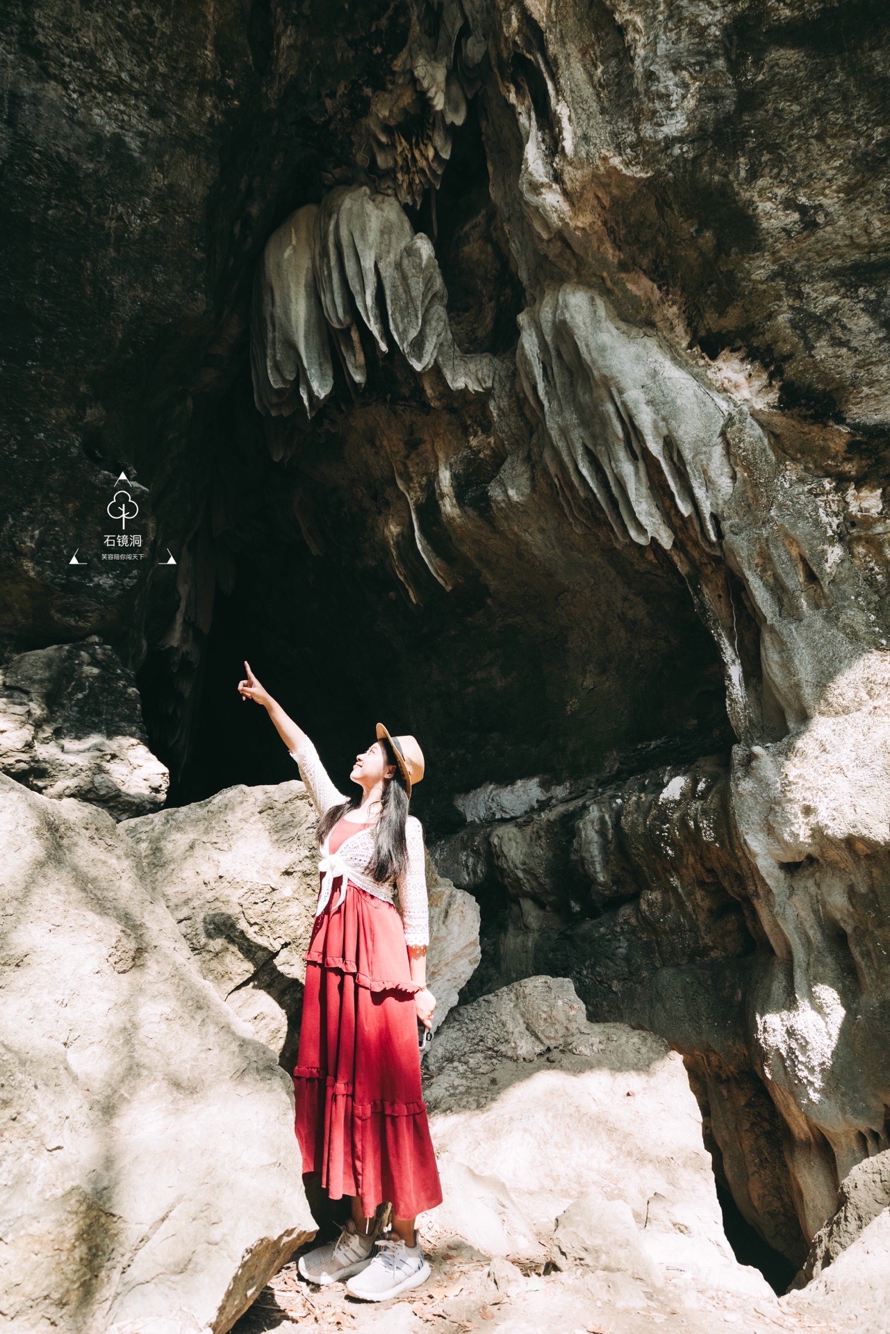 【印尼｜科莫多神秘洞穴】 🐲这恐怕是科莫多主岛上开发的唯一的以“石头”为主题的洞穴，它的行程，可能在