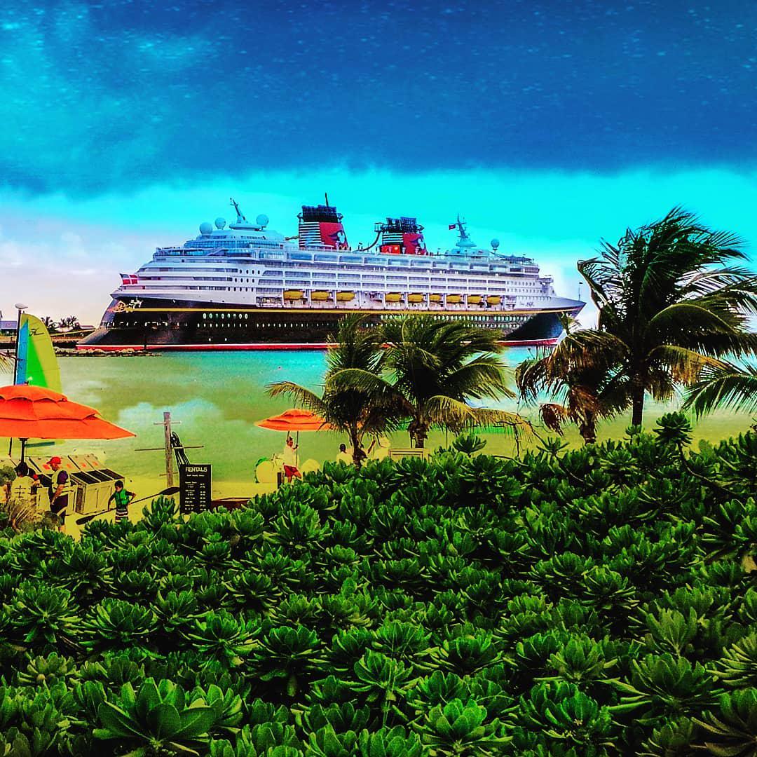 十分美妙的蜜月之旅——Castaway Cay漂流岛 这次和老公去迈阿密度蜜月，就是为了去坐迪士尼的
