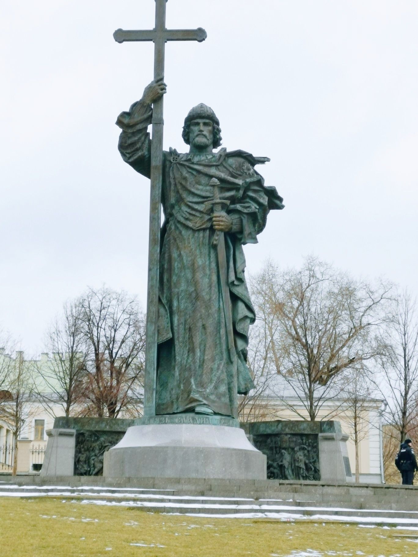 我在这里  弗拉基米尔·莫诺马赫大公纪念碑   弗拉基米尔这个名字在俄罗斯可是有点意思 虽然他是一个