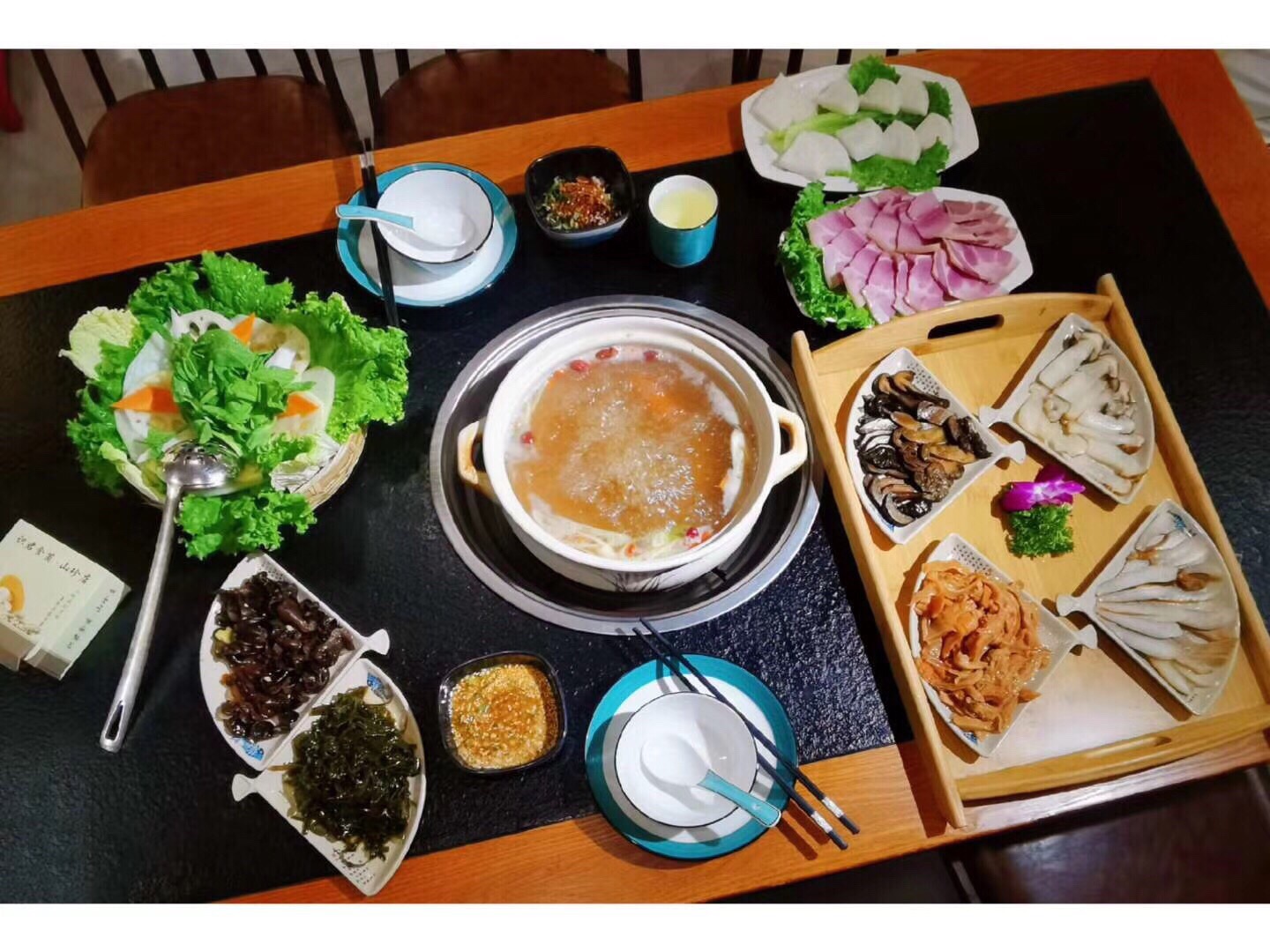 国际风情美食酒吧街