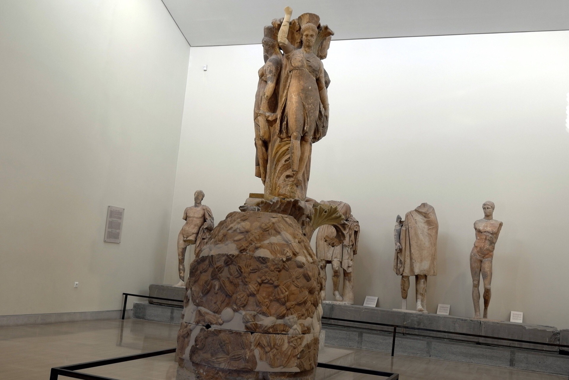 德尔菲博物馆，到希腊玩没有不参观博物馆的，而参观博物馆就免不了拍“裸体”。但朋友们千万可别想多了，此