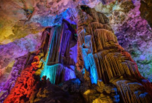 柞水溶洞景点图片