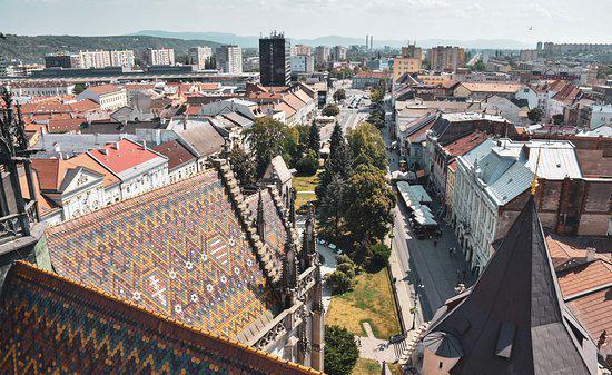 愿所有历史遗迹都历久弥新——探访圣伊丽莎白大教堂  科希策的地标 斯洛伐克的教堂很多都十分有特色，让