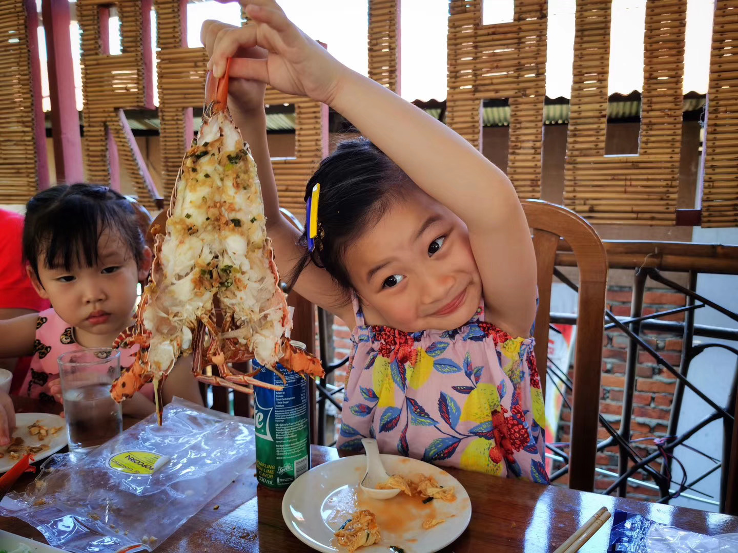 碧海蓝天海鲜餐厅— 在维桑海滩饕餮一次新鲜到飞起的优质海鲜/        维桑海滩位于缅甸巴拉望省