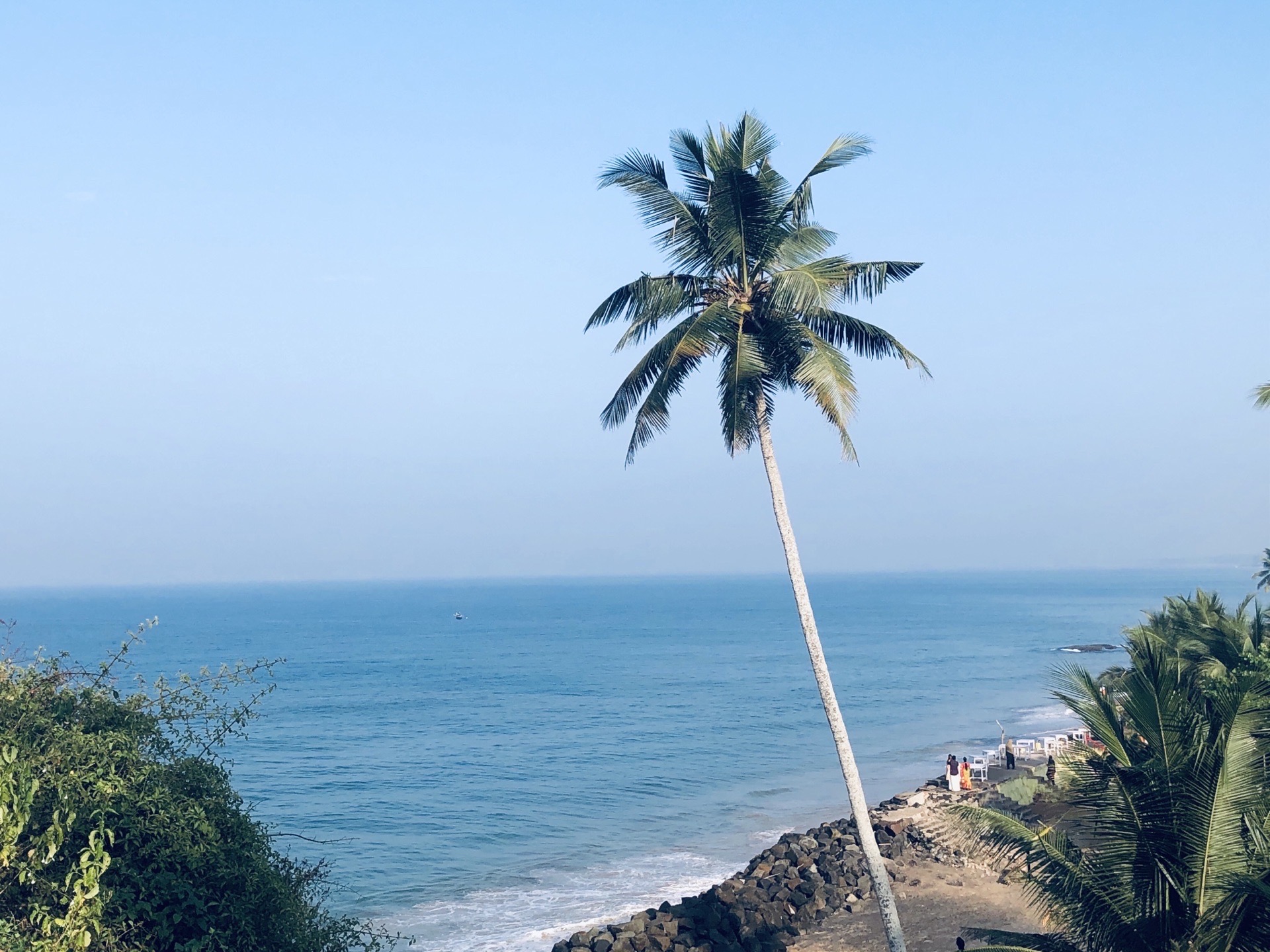 ⛰【景点攻略】 📍详细地址：南印度克拉拉邦的kovalam 海滩  🚗交通攻略：提前预订从国内往返印