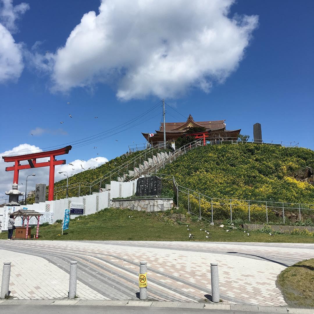 最不同于其他神社的神社——蕪嶋神社     这一次，我和我的小邱同学打算一同去参拜这个听说是最美的神