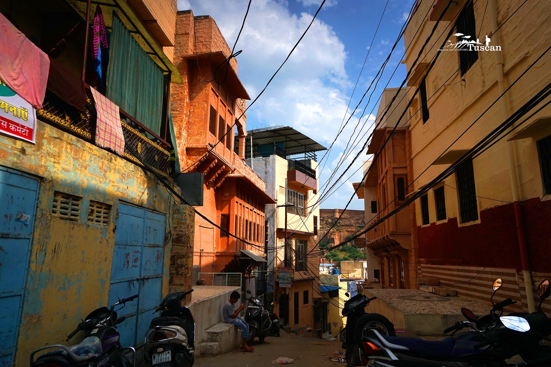 【印度焦特布尔】据说全球有两个著名的蓝城，一个是摩洛哥，另一个就是印度焦特布尔。传说中是梵天的地盘，
