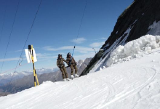 Saas Fee Ski Resort景点图片