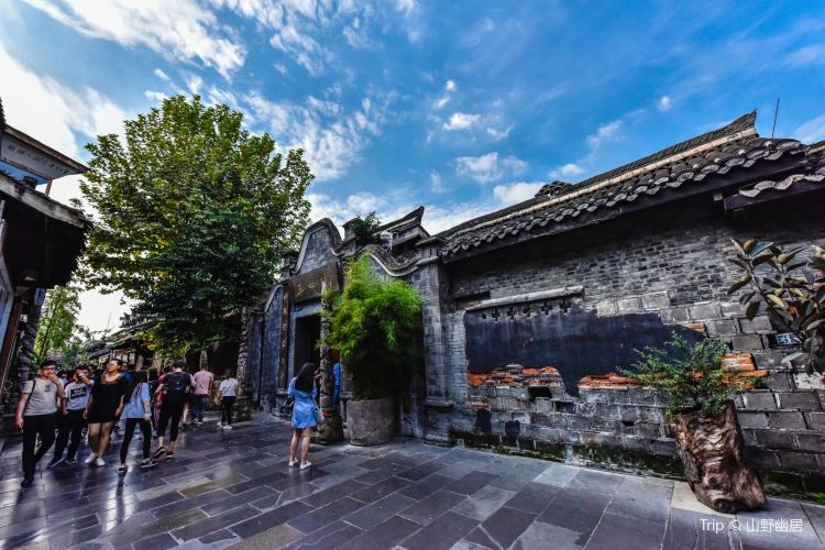 Kuanzhai Alley(Cultural immersion, historic charm)