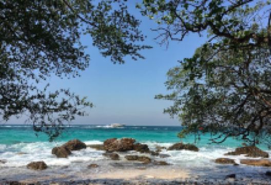 Ta Yai beach景点图片