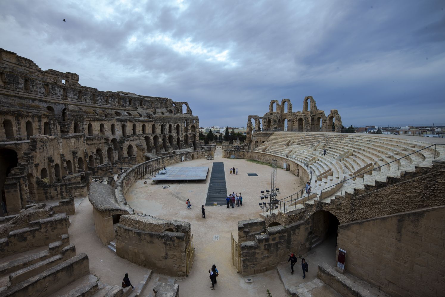 🇹🇳 突尼斯【苏斯埃尔·杰姆斗兽场】是当今世界保存最完好的古罗马时期的大斗兽场，世界三大斗兽场之一。