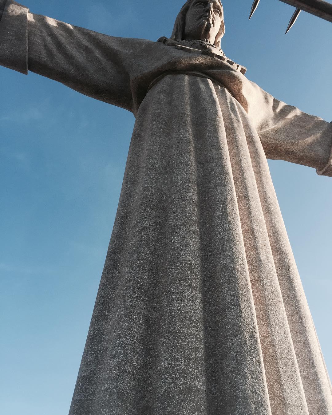 作为一个虔诚的基督徒必须来的地方——大耶稣像  世界上仅有两个大耶稣像，一个在里约，另一个就在里斯本