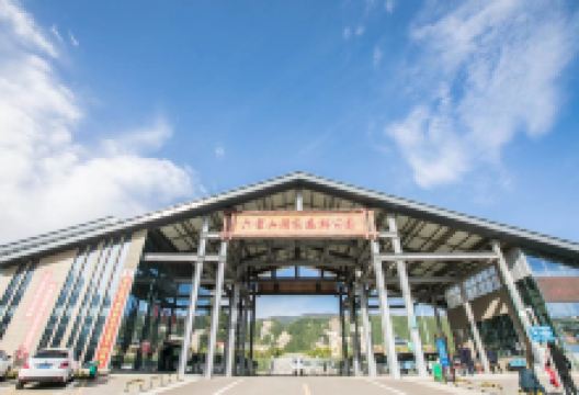 六盘山国家森林公园景点图片