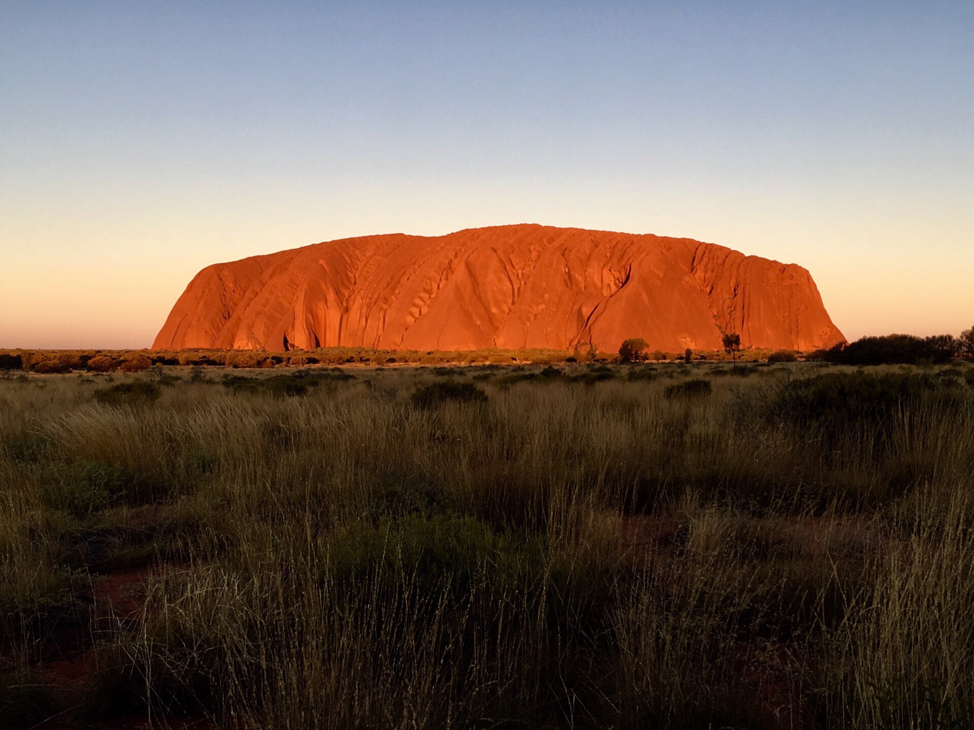 乌鲁鲁-卡塔丘塔国家公园包括两大景区：乌鲁鲁（艾尔斯岩）Uluru（Ayers Rock）以及卡塔丘
