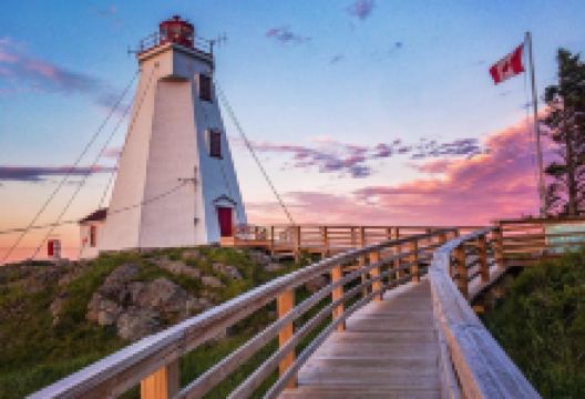 Swallowtail Lighthouse景点图片