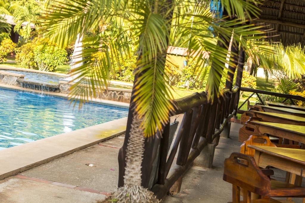 体验瓜纳卡斯特小屋酒店特色服务  瓜纳卡斯特小屋酒店距离火烈鸟海滩只有有300米真的不远，距离孔沙尔