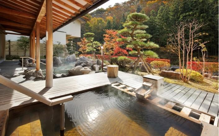 一年四季都很美的温泉旅馆「游泉志伊达」，被四季分明的大自然包围，旅客可以在其中细味日本四季变换的不同