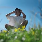 天上都是脚板印DY