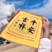 老太太劈叉难度太大