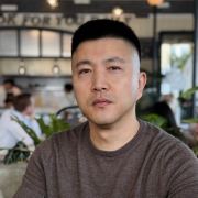 一缕阳光照大江