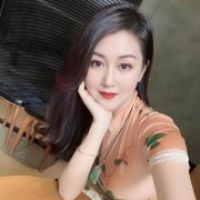 总有一天你会成为世上的过客所以勇敢去热爱去生活