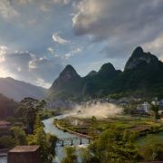 中脉秘境宾馆小胡