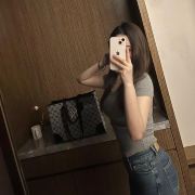 游来游去的女人