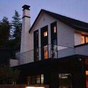 安吉翻翻庄园小助理