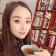 人可以回头看,但是你不能回头走,因为逆行全责!