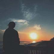 爱体验民宿的旅行家🌇