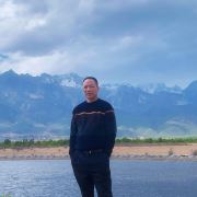 爱玩乐观察的人