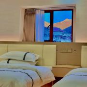 雅哈小扎西民宿