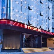 曼居酒店(洪山广场地铁站店)